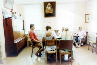 дом4 зал 1994.jpg